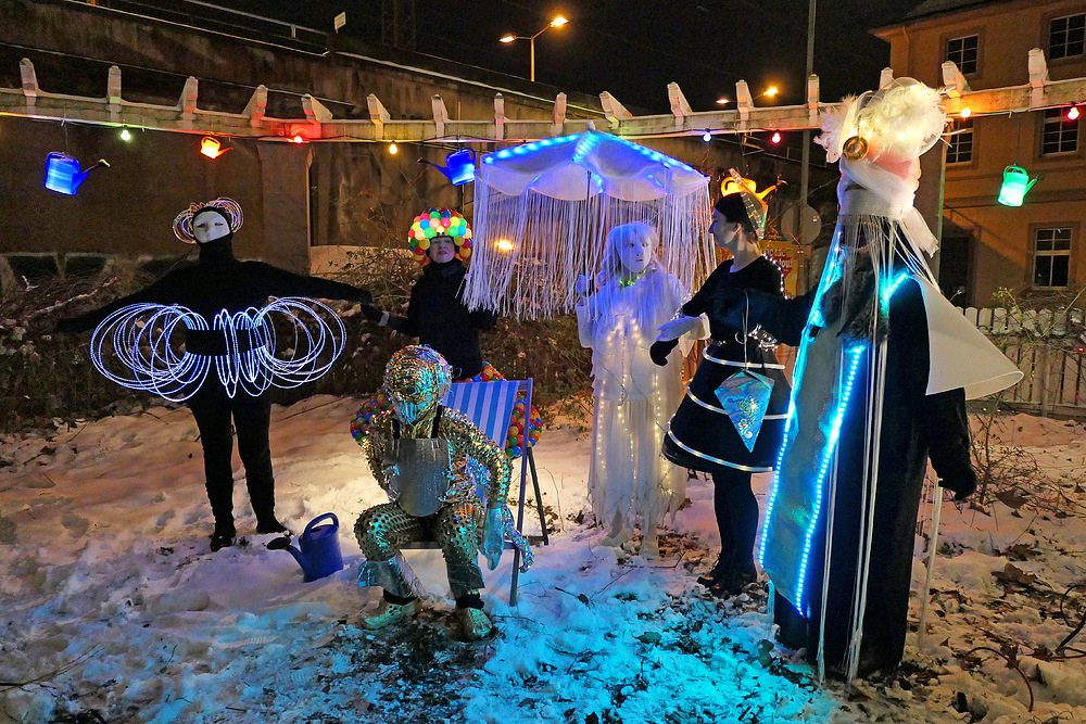 Offenbach: Hauptbahnhof – Luminale 2018, Im Biergarten 04