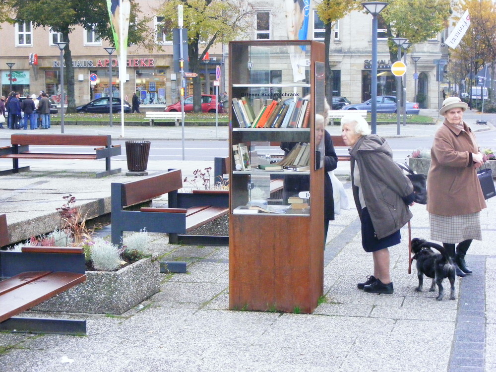 "Offener Bucherschrank"