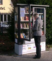 Offener Bücherschrank