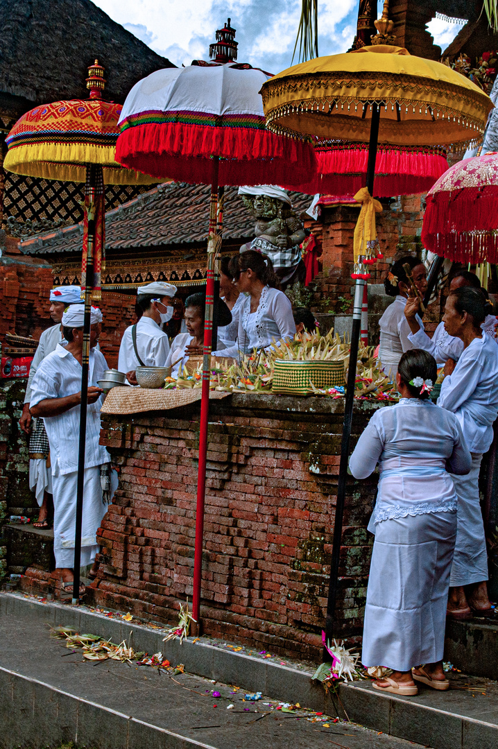 Offering altar, in Pura Pengerebongan