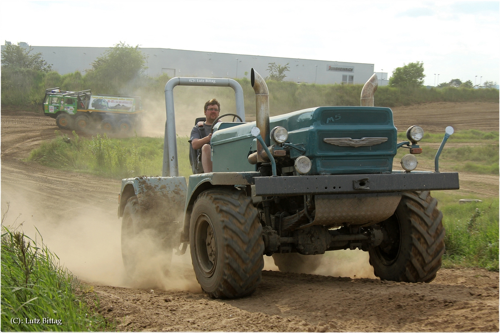 Offroad-Spaß mit Traktor