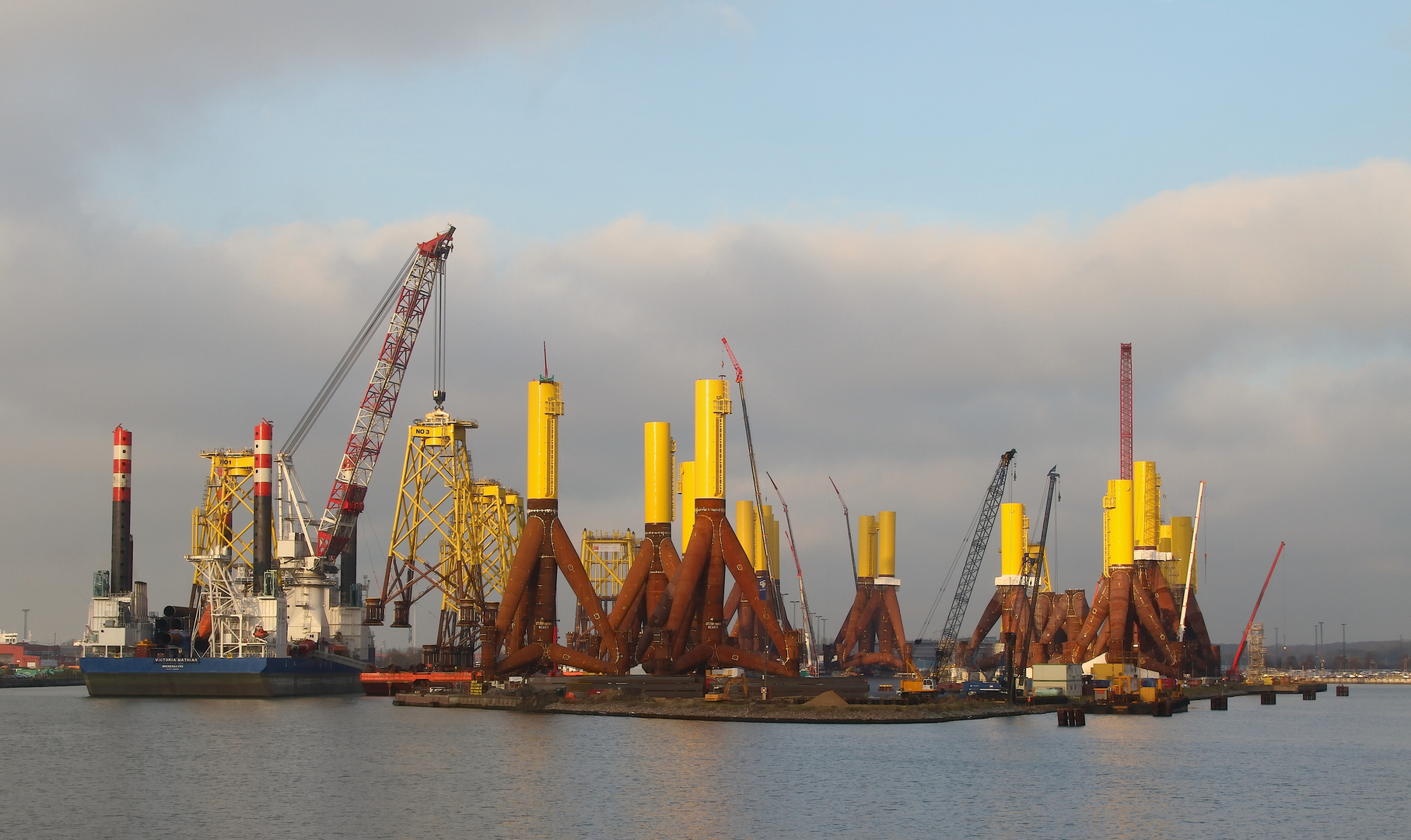 Offshore Wind Port Bremerhaven