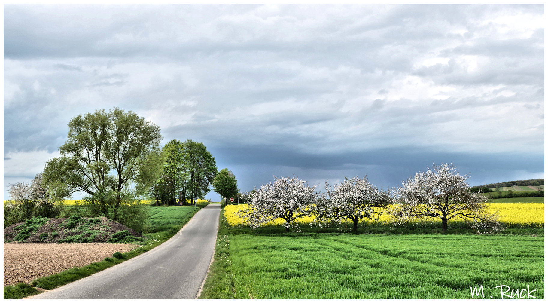 Oh , da zieht ein Wetter auf 