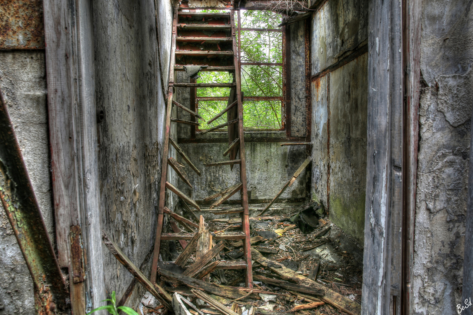 ohh... eine Holztreppe.