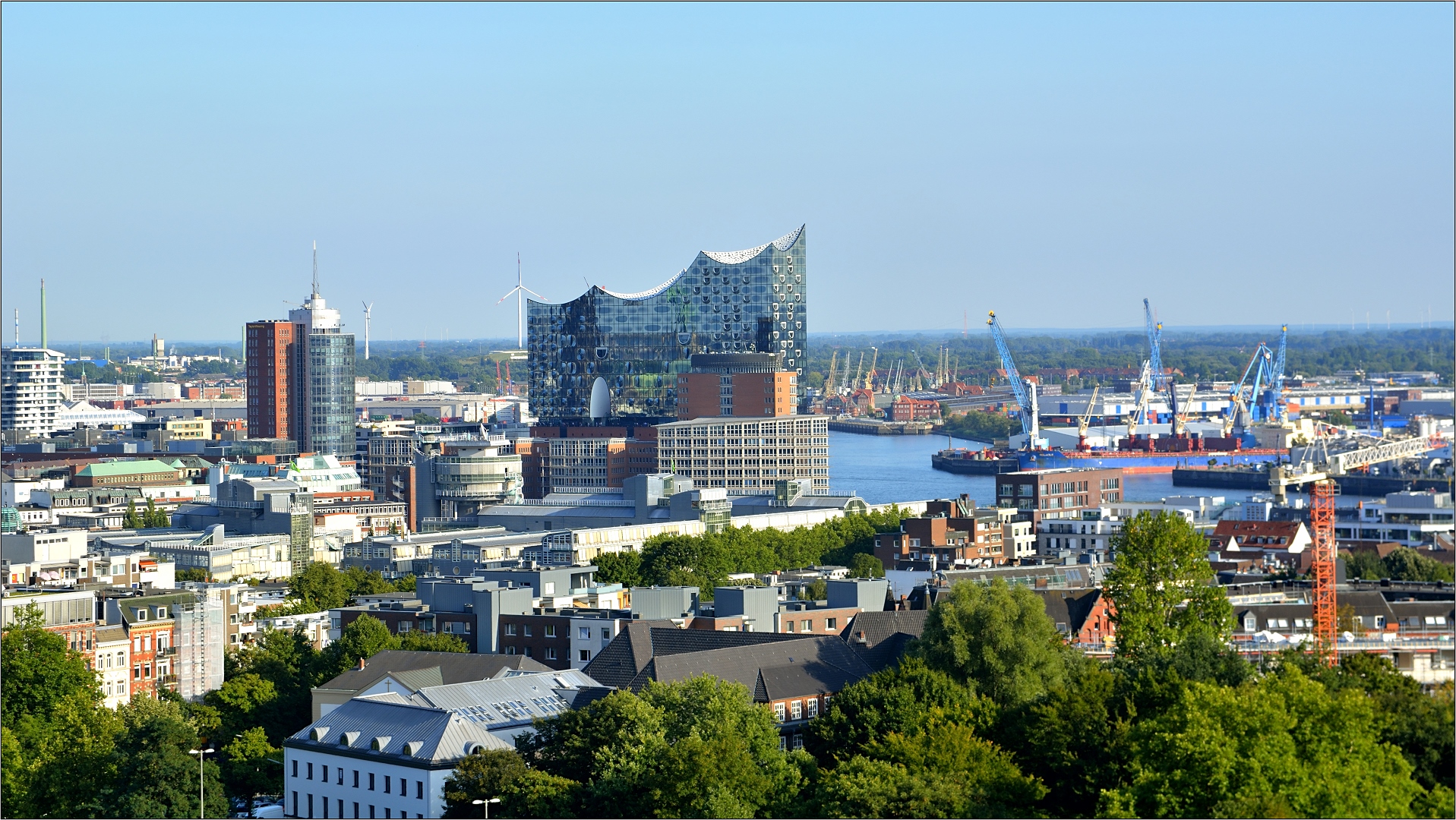 Ohne Kräne wäre es nicht Hamburg