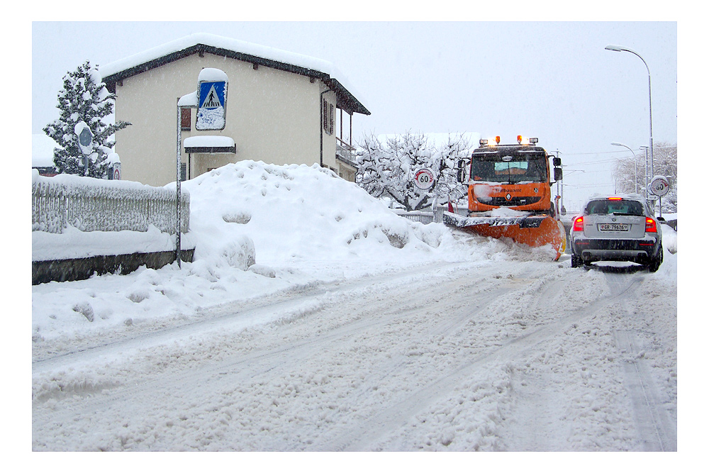 Ohne Schneepflug keine Strassen in Bonaduz