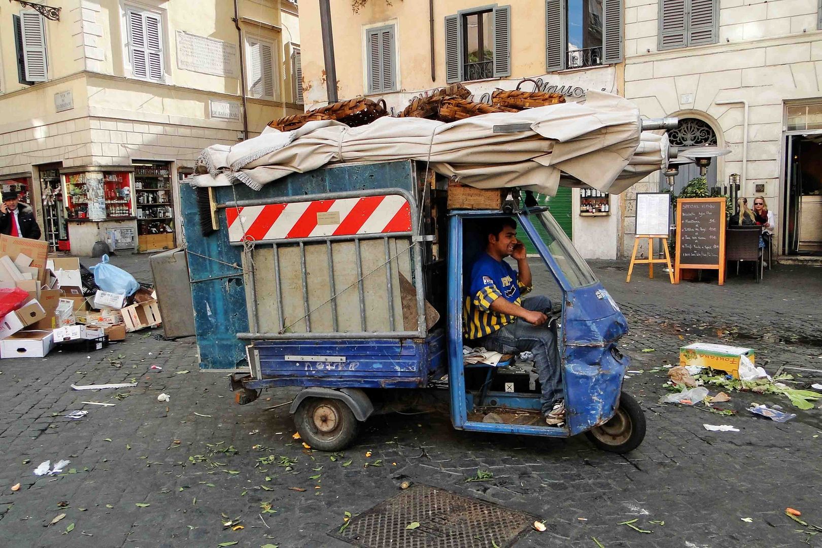 Ohne TÜV, aber mit Handy ! Foto & Bild erwachsene, menschen bei der arbeit, handwerker Bilder
