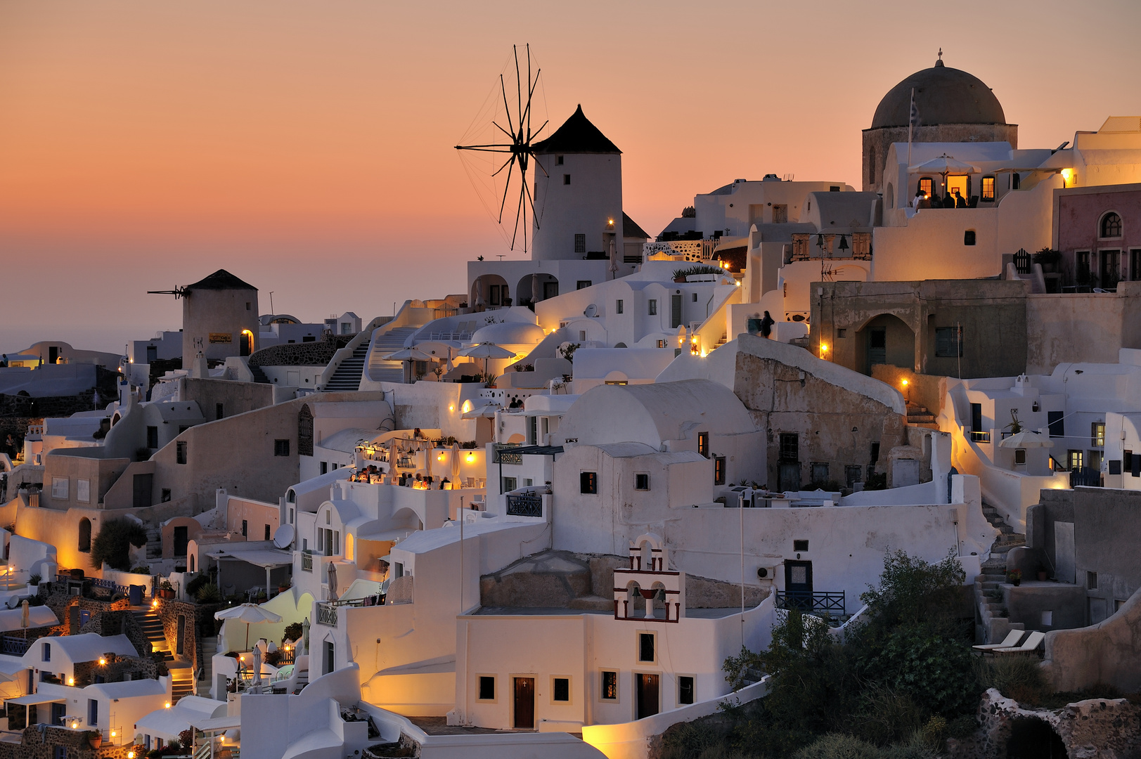 *Oia at dusk*