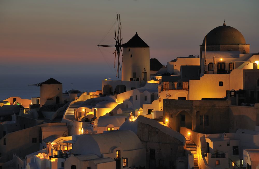 *Oia just before nighttime*