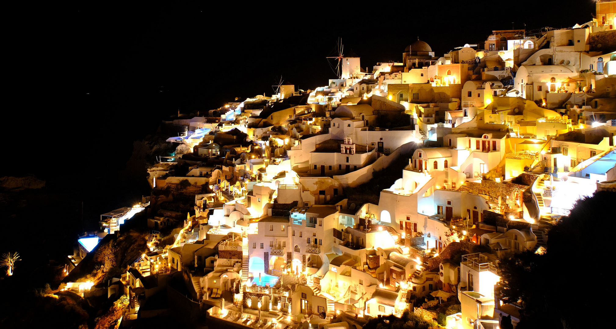 ...OIA  @ Night...