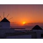 Oia sunset mit Windmühle