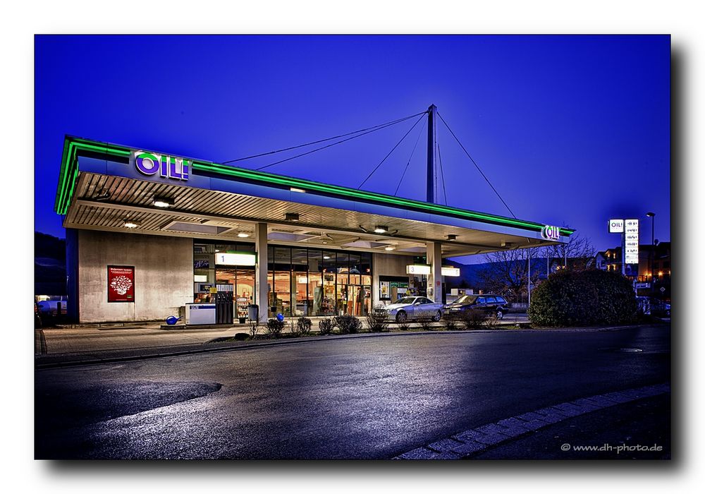 OIL!   (HDR)