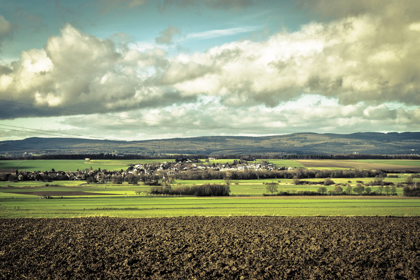 Okarben, Blickrichtung nach Westen