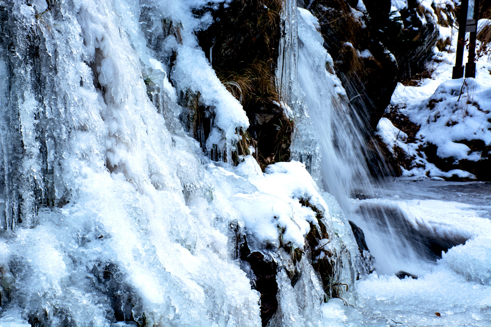 Okertal-Romkerhaller Wasserfall.... EINgefroren...