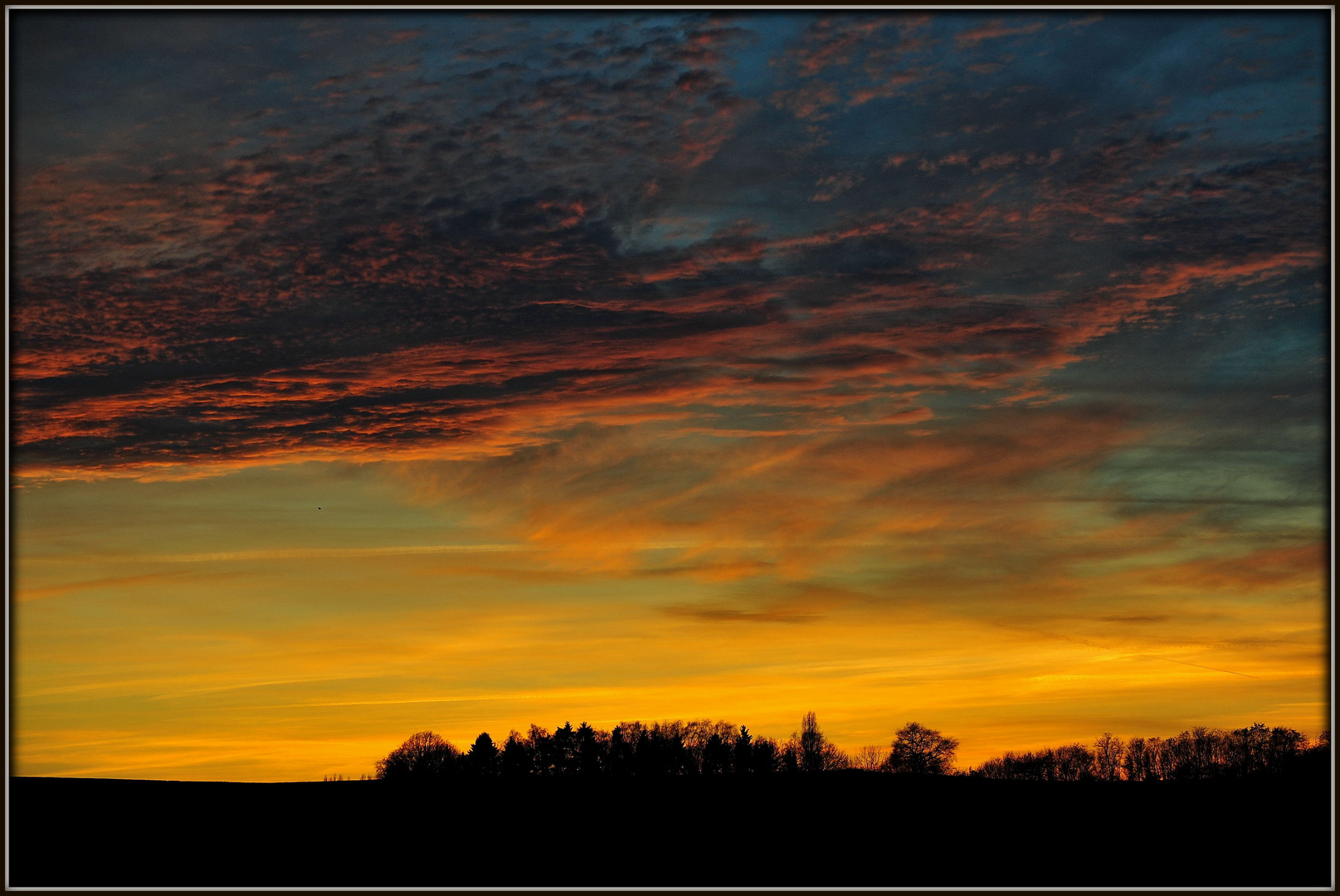 Oktober Abendhimmel