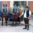 OKTOBERFEST 2008 - Warten bis es los geht 1