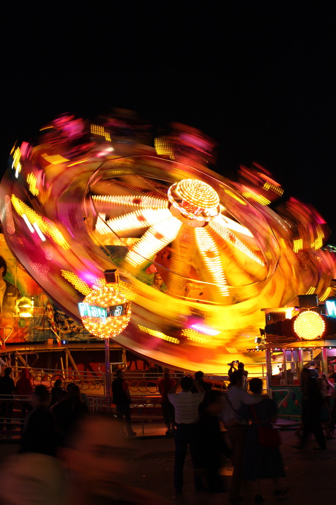 Oktoberfest 2009 by Night