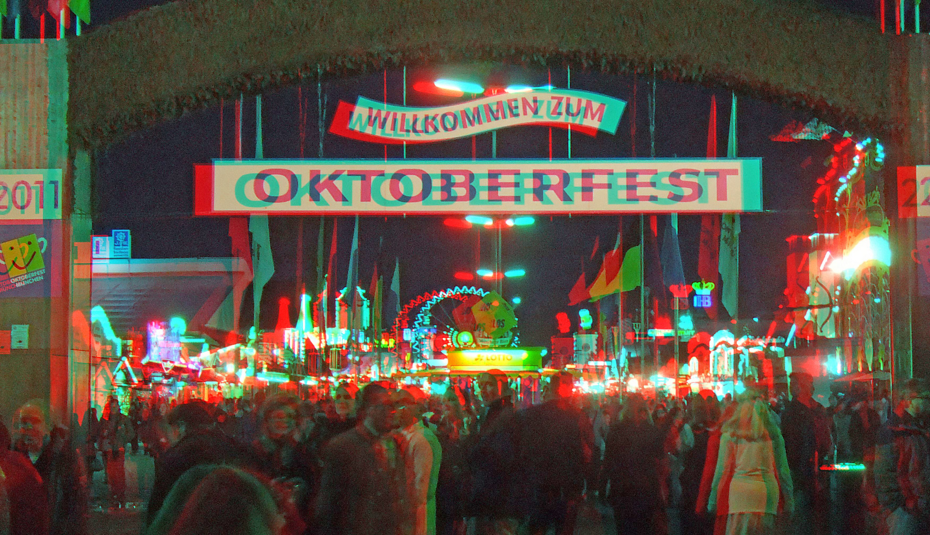 Oktoberfest 2011 in 3D (anaglyph)