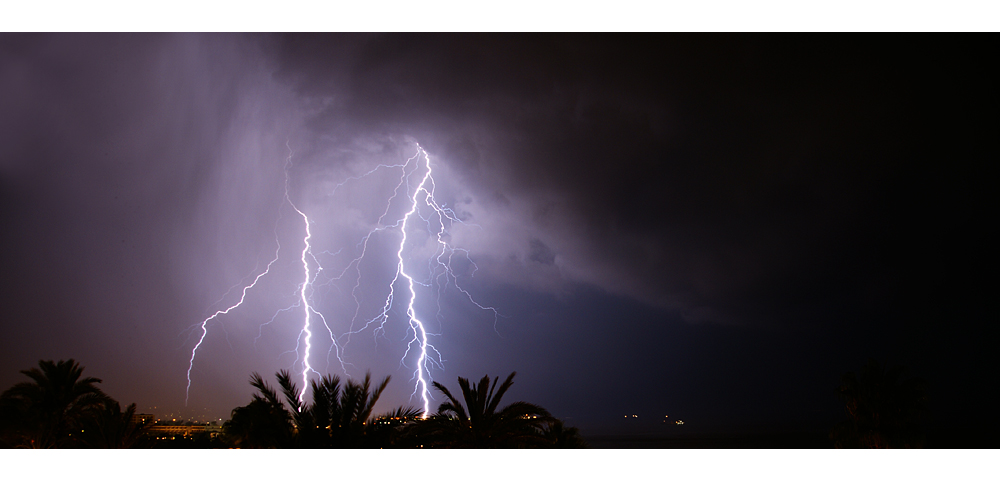 Oktobergewitter über Rhodos-Stadt