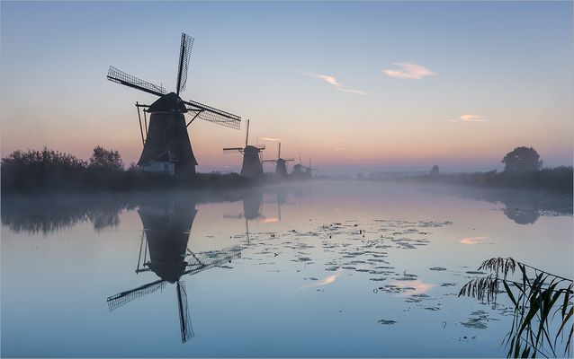 Oktobermorgen in Kinderdijk