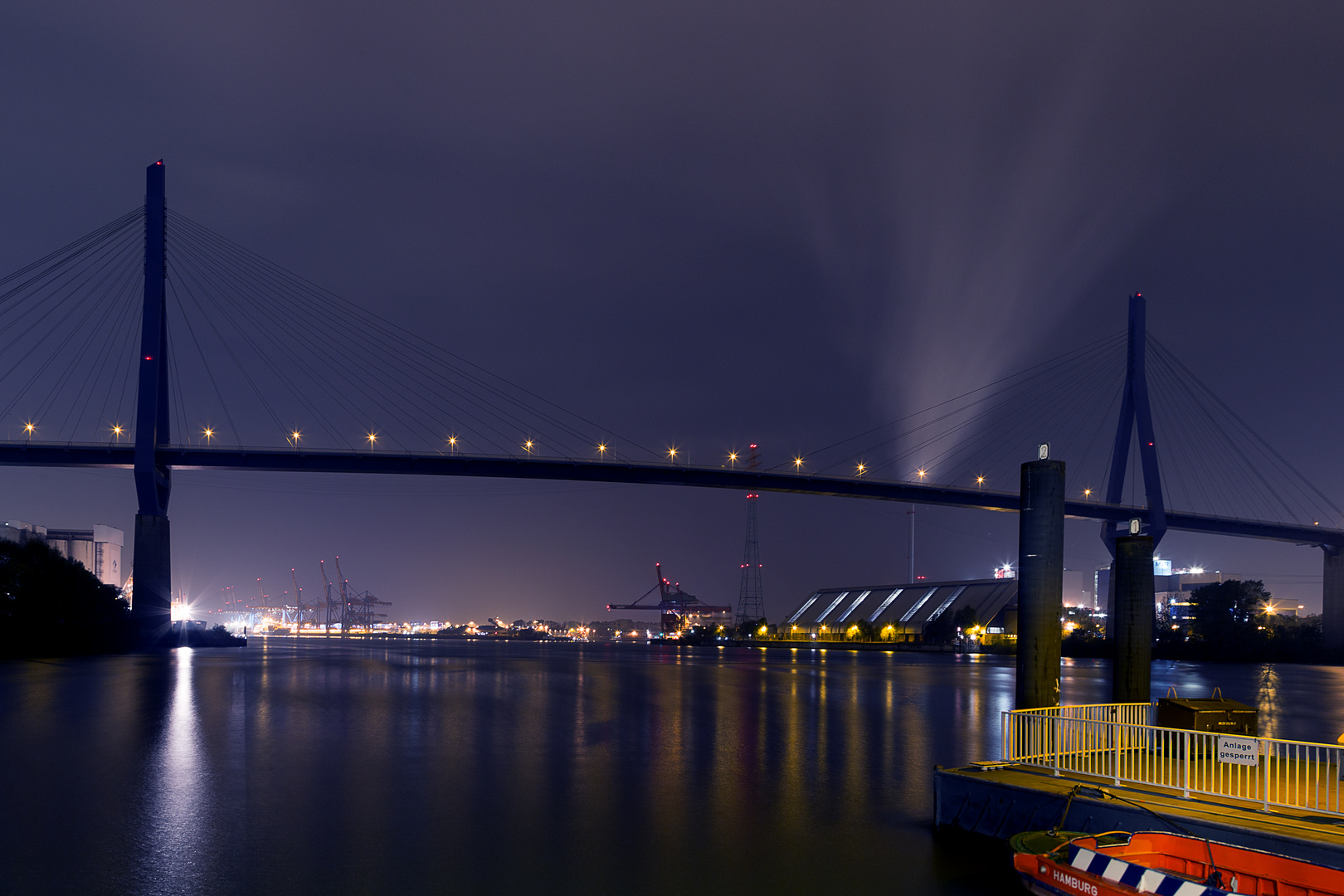 Oktobernacht an der Köhlbrandbrücke I