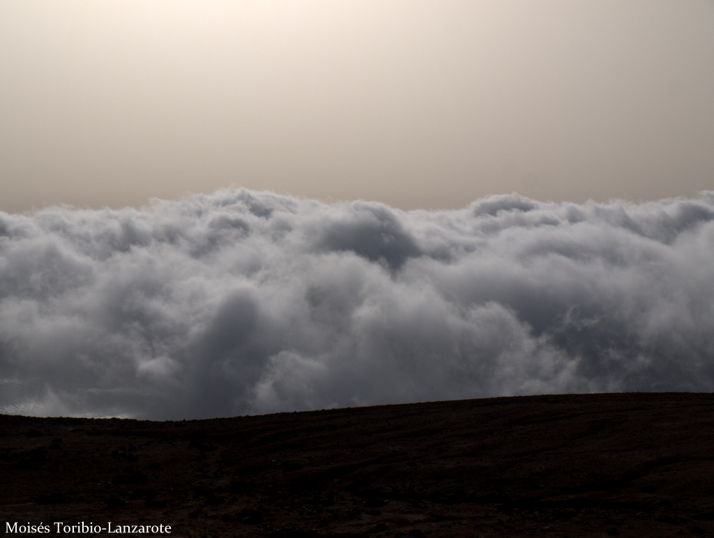 Ola de nubes