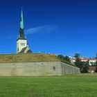 Olaikirche und Stadtmauer