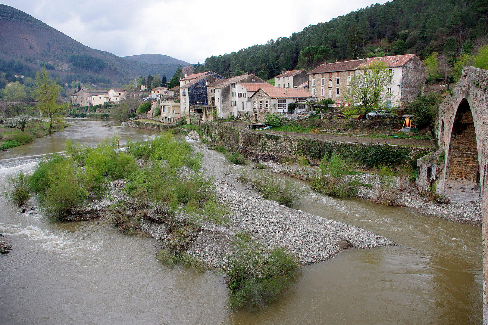 Olargues...