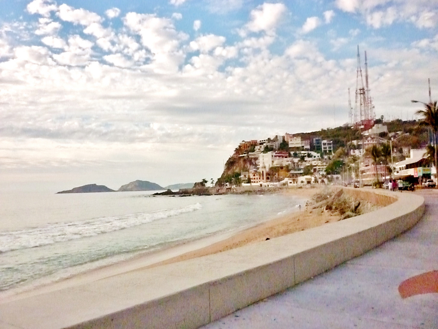 Olas Altas Mazatlán, México