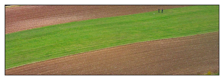 Olbrück - Menschen auf dem Feld