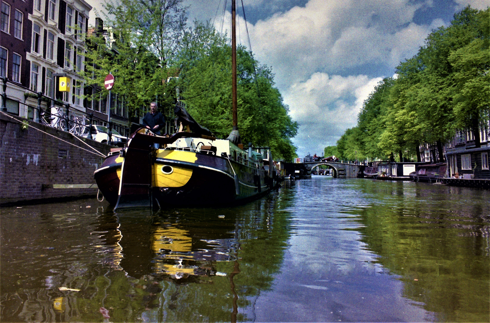 Old Amsterdam im Spiegel der Grachten