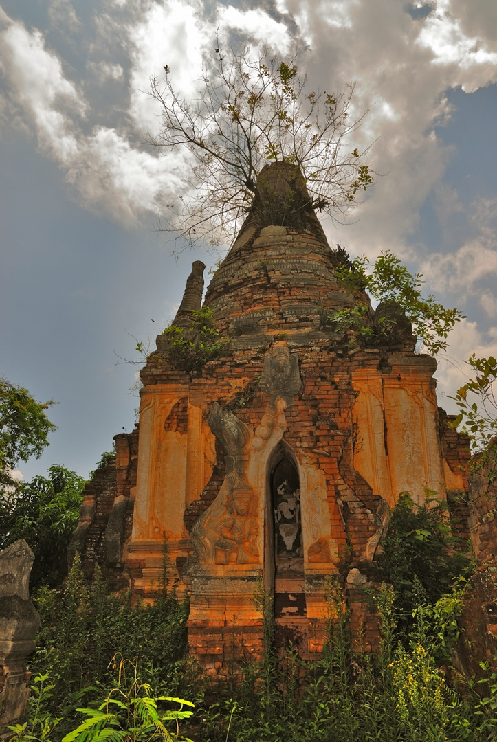 Old Buddhist props