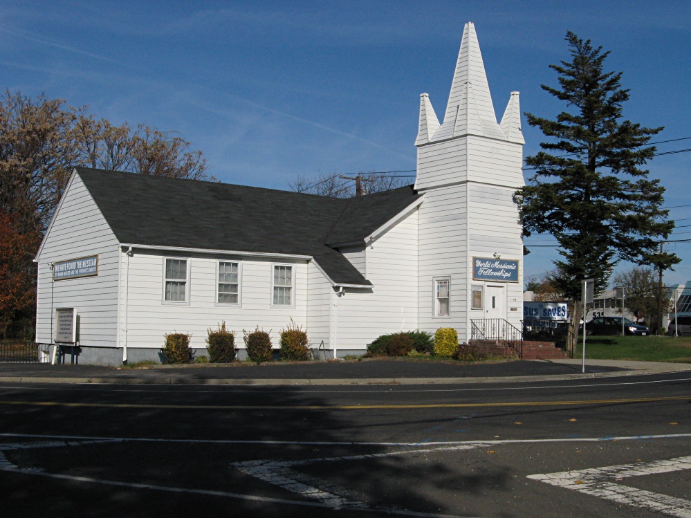 old church in the streets of Melville, NY