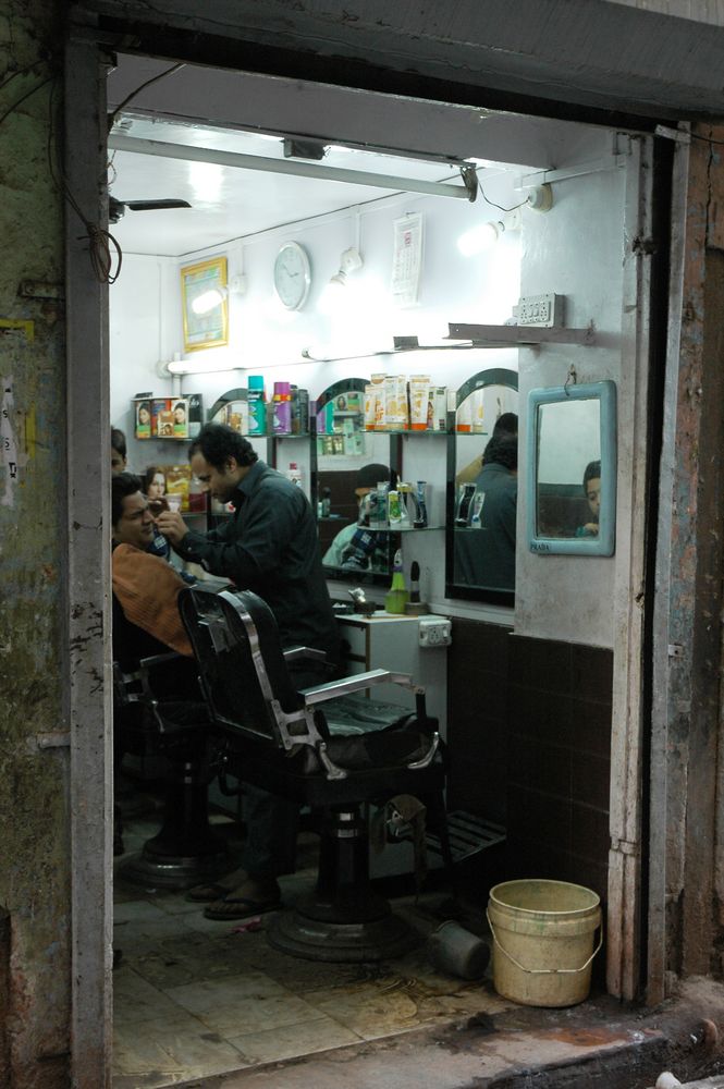 Old Dehli (5) - Barber's shop