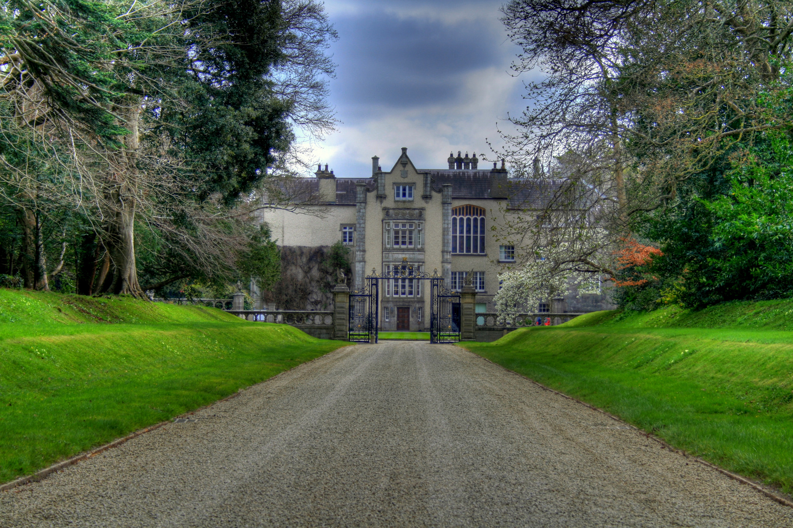 Old English Manor