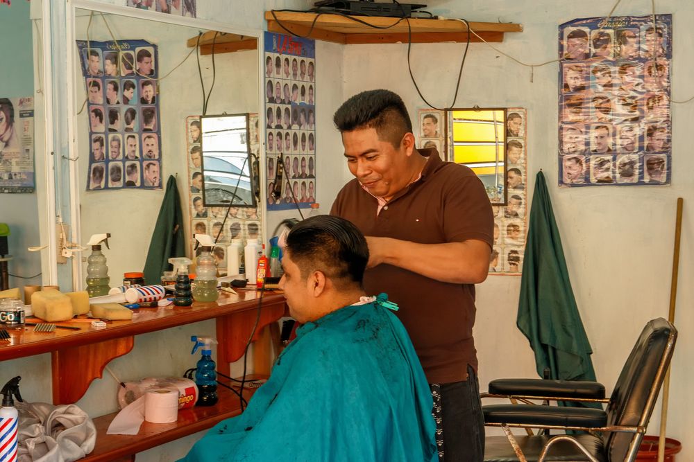 Old fashioned barber shop Foto & Bild | world, mexico, menschen Bilder