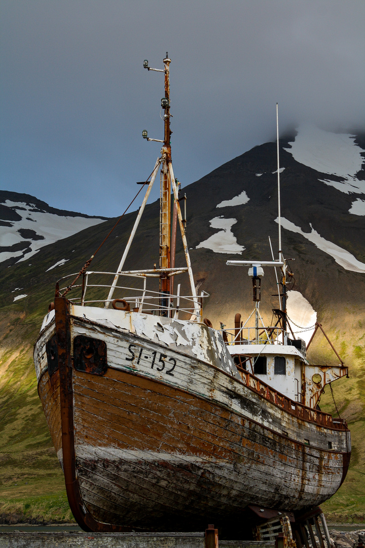 Old Fishing Boat @ Siglufjörður, Iceland, June 2010