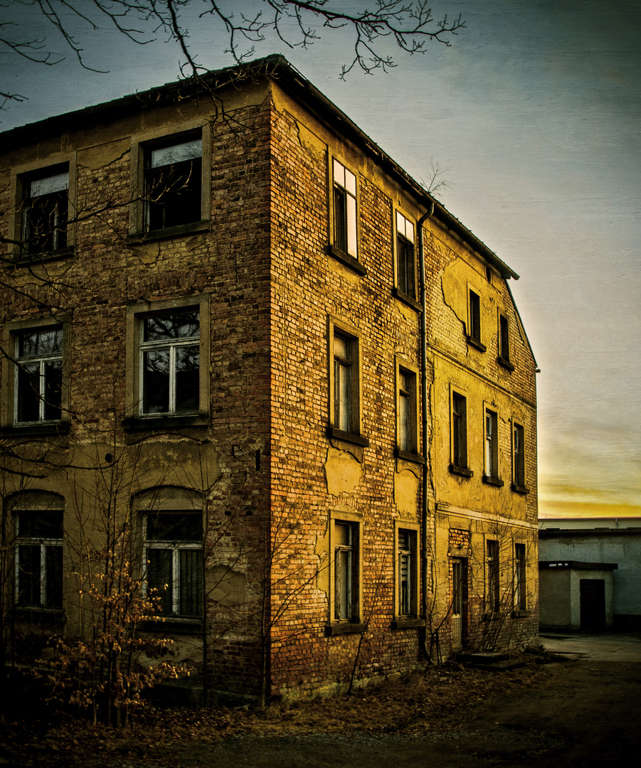 Old house on sunset