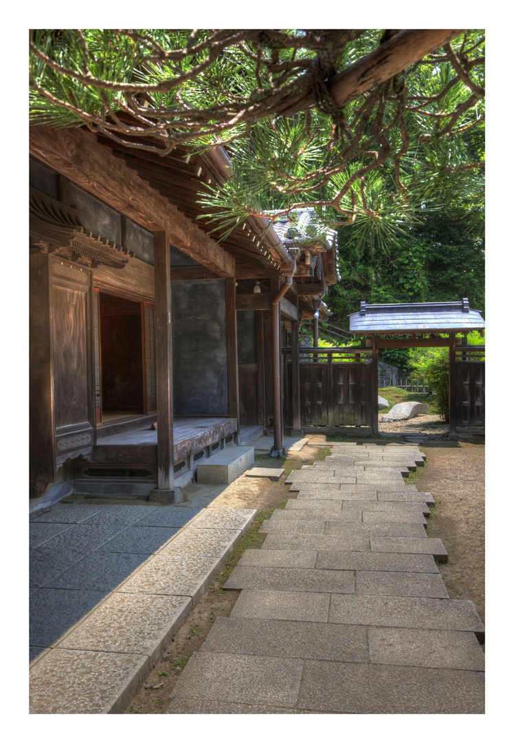 Old Japanese House-1