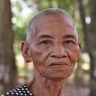 old Khmer lady 01