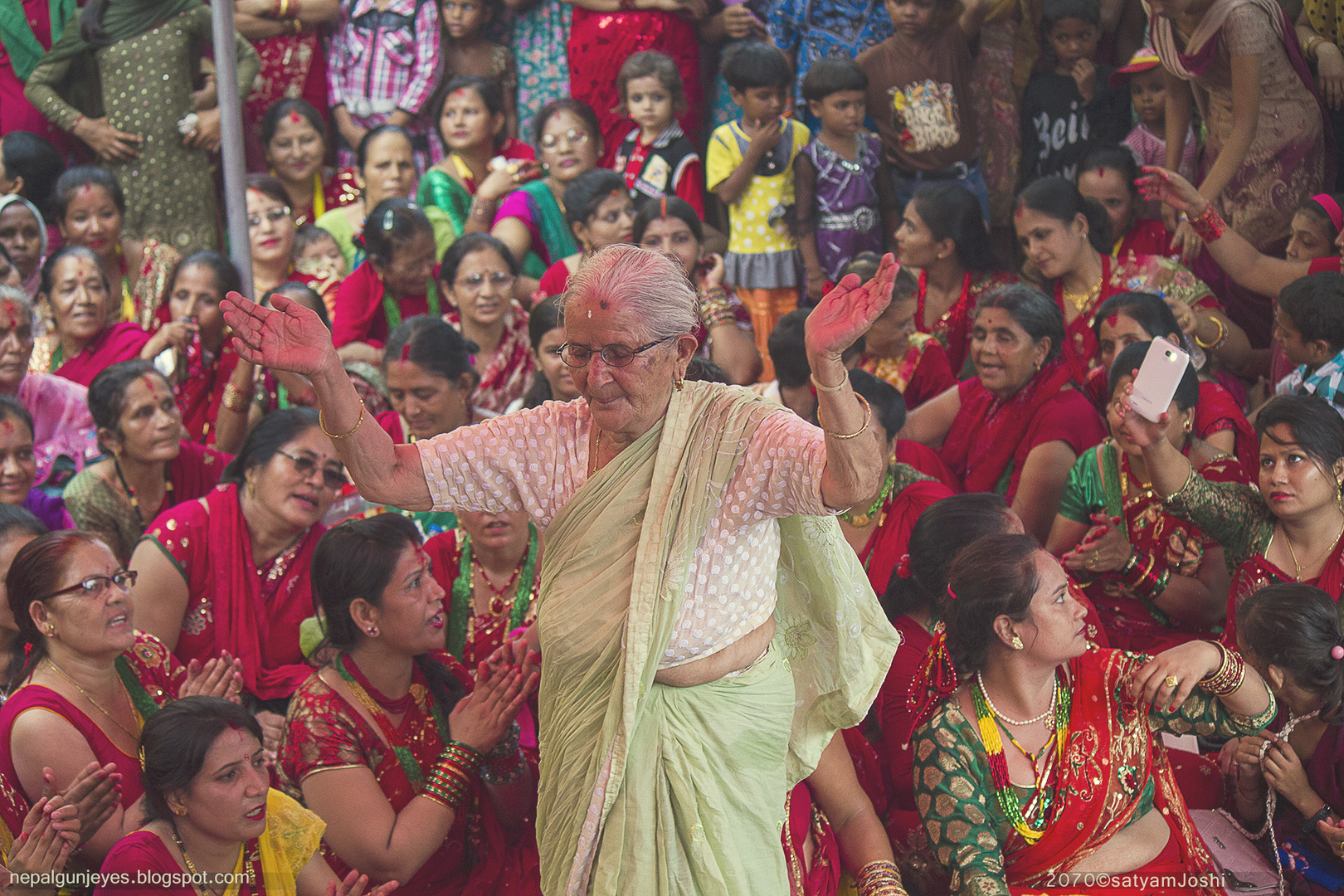 Old lady dancing