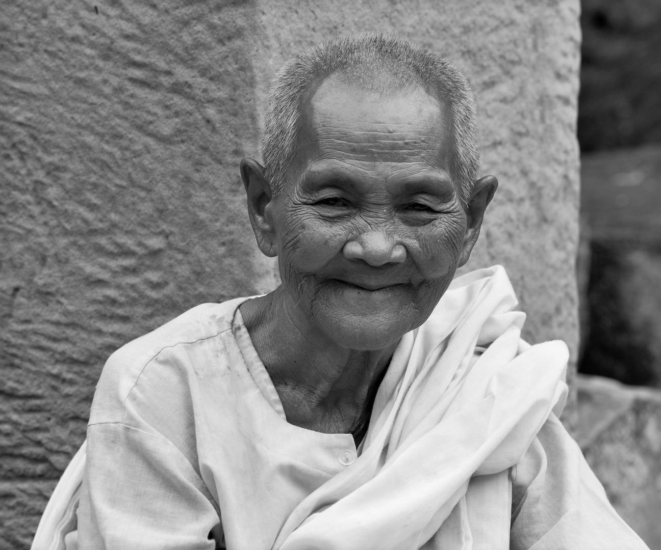 old lady from Preah Khan 08