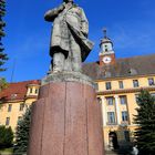 Old Lenin Statue r