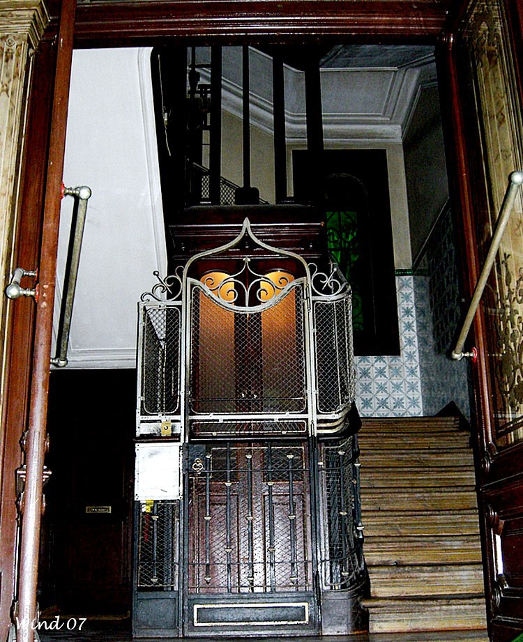 Old Lift