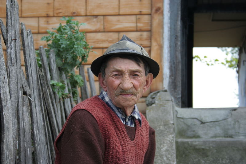 old man from nuchoara