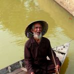 old man hoi an