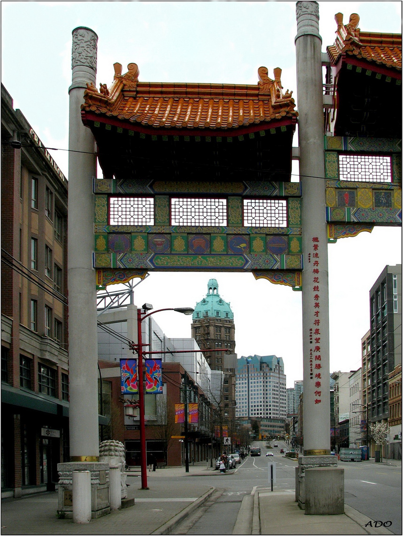 Old meets New - in Downtown Vancouver (8)