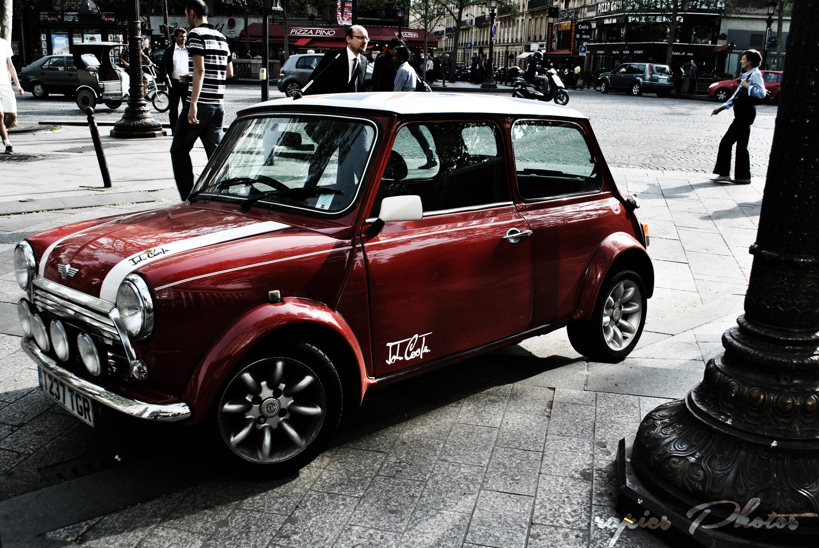 old mini in paris