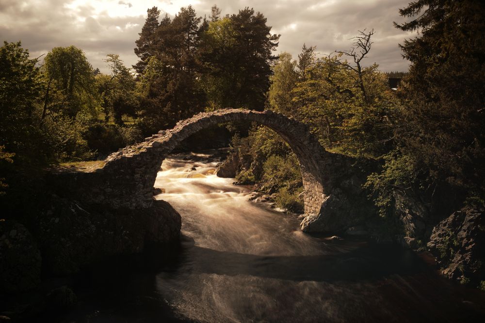 Old Packhorse Bridge - Carrbridge - Schottland