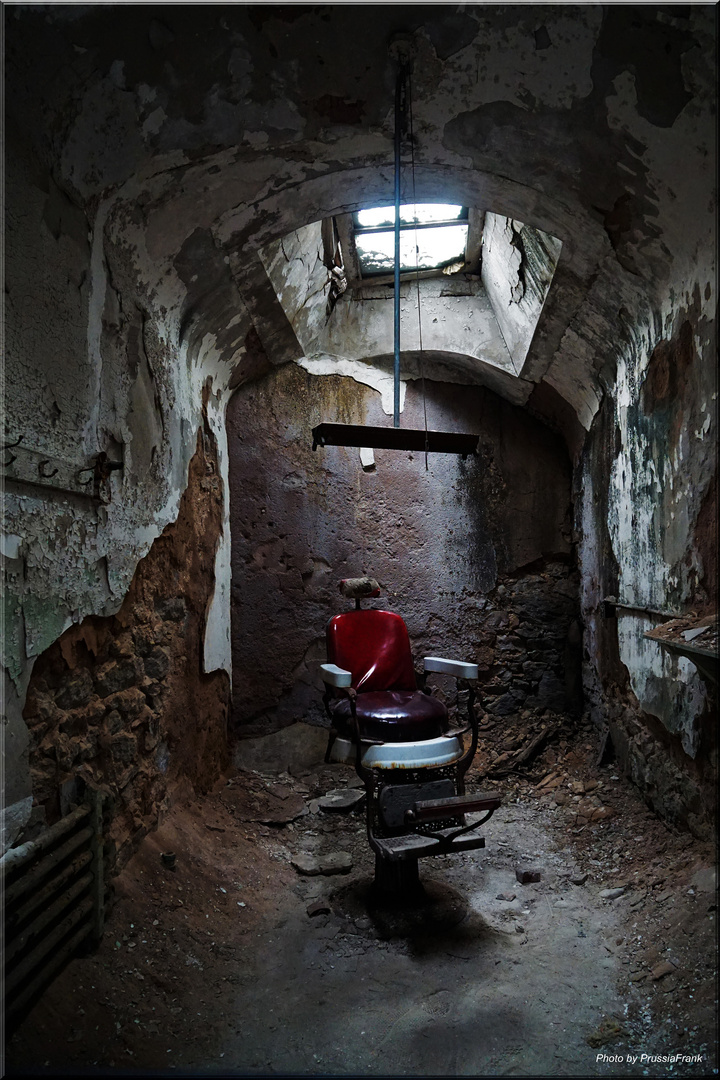 Old penitentiary in Philadelphia (Barber`s Cell)